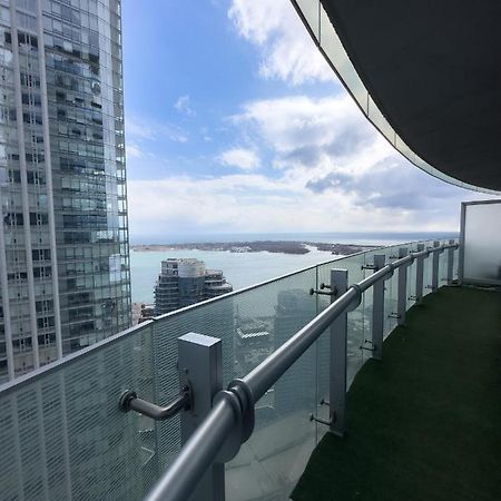 Luxury 2 Bedrooms With Lakeview Cn Tower Entertainment District Rogers Centre Toronto Extérieur photo