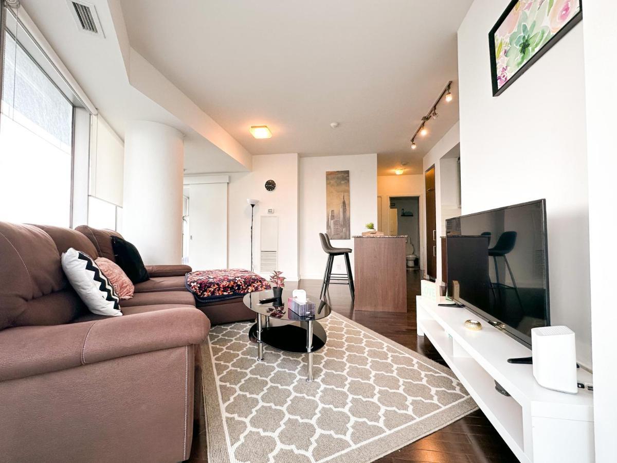 Luxury 2 Bedrooms With Lakeview Cn Tower Entertainment District Rogers Centre Toronto Extérieur photo